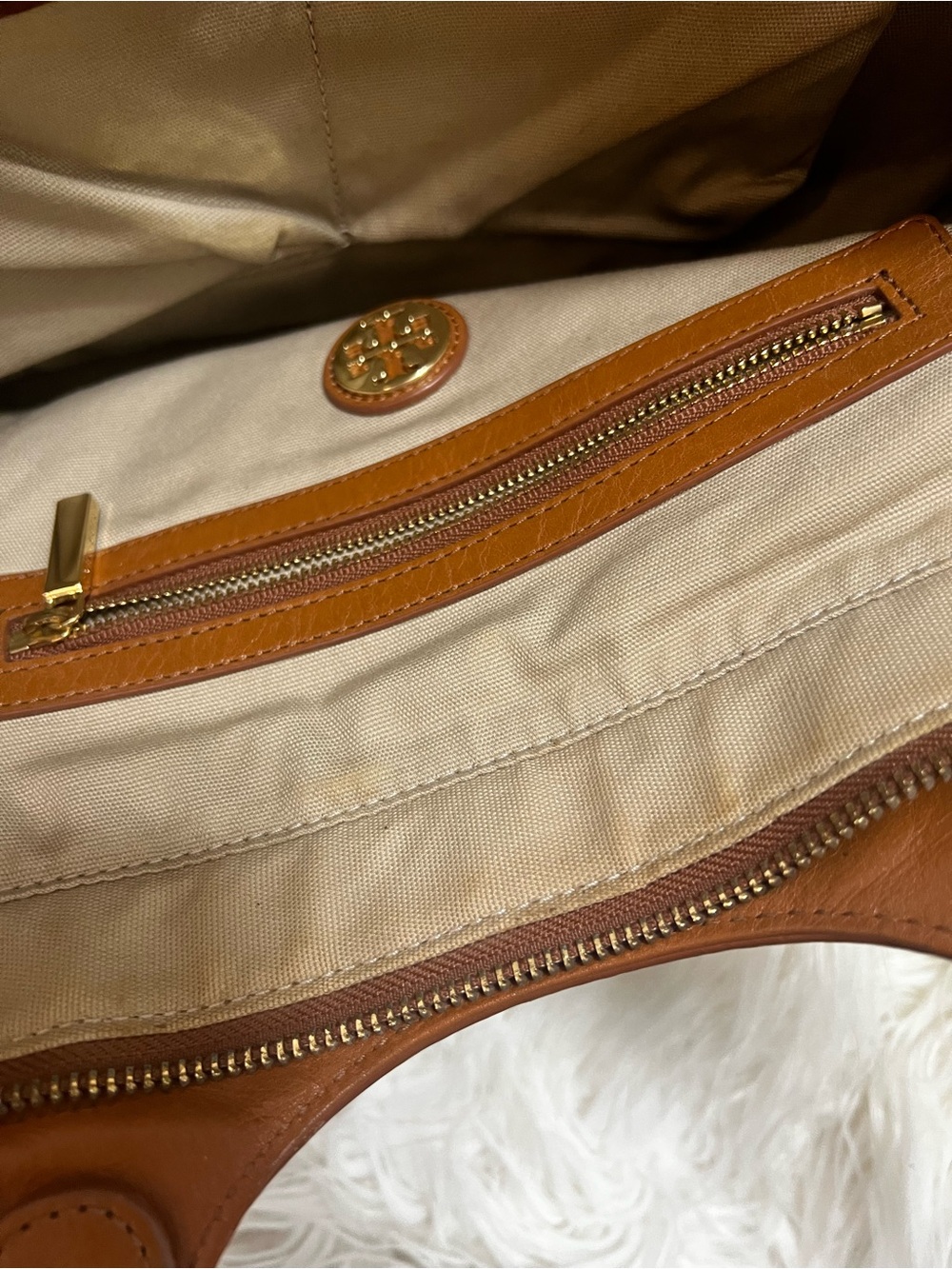 Tory Burch Leather Top Handle Bag Burch
Bombe Leather Tote brown - Picture 13 of 16